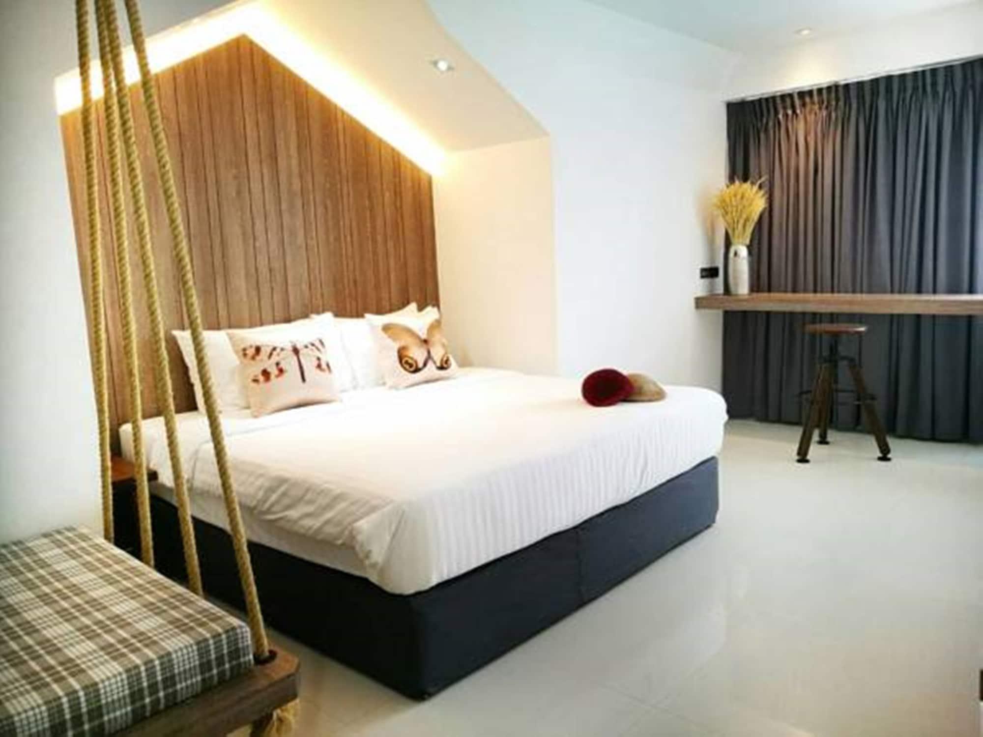 Bossotel Chiang Mai Exteriör bild