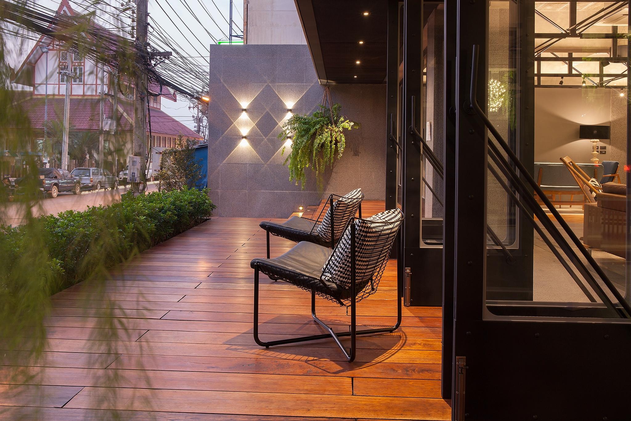 Bossotel Chiang Mai Exteriör bild
