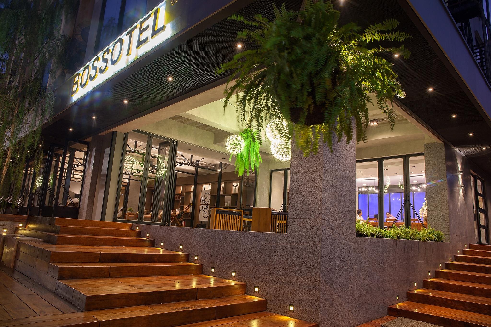 Bossotel Chiang Mai Exteriör bild