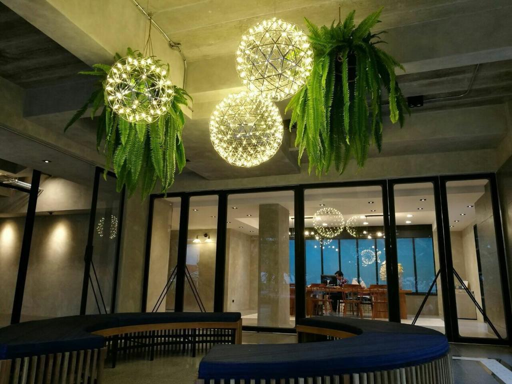 Bossotel Chiang Mai Exteriör bild