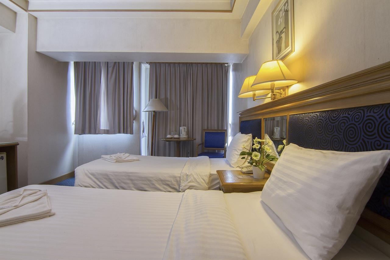 Bossotel Chiang Mai Exteriör bild
