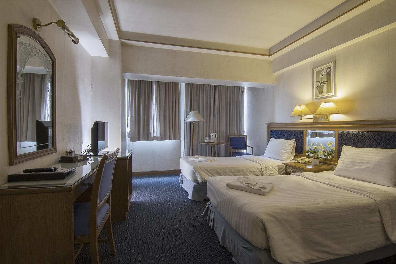 Bossotel Chiang Mai Exteriör bild