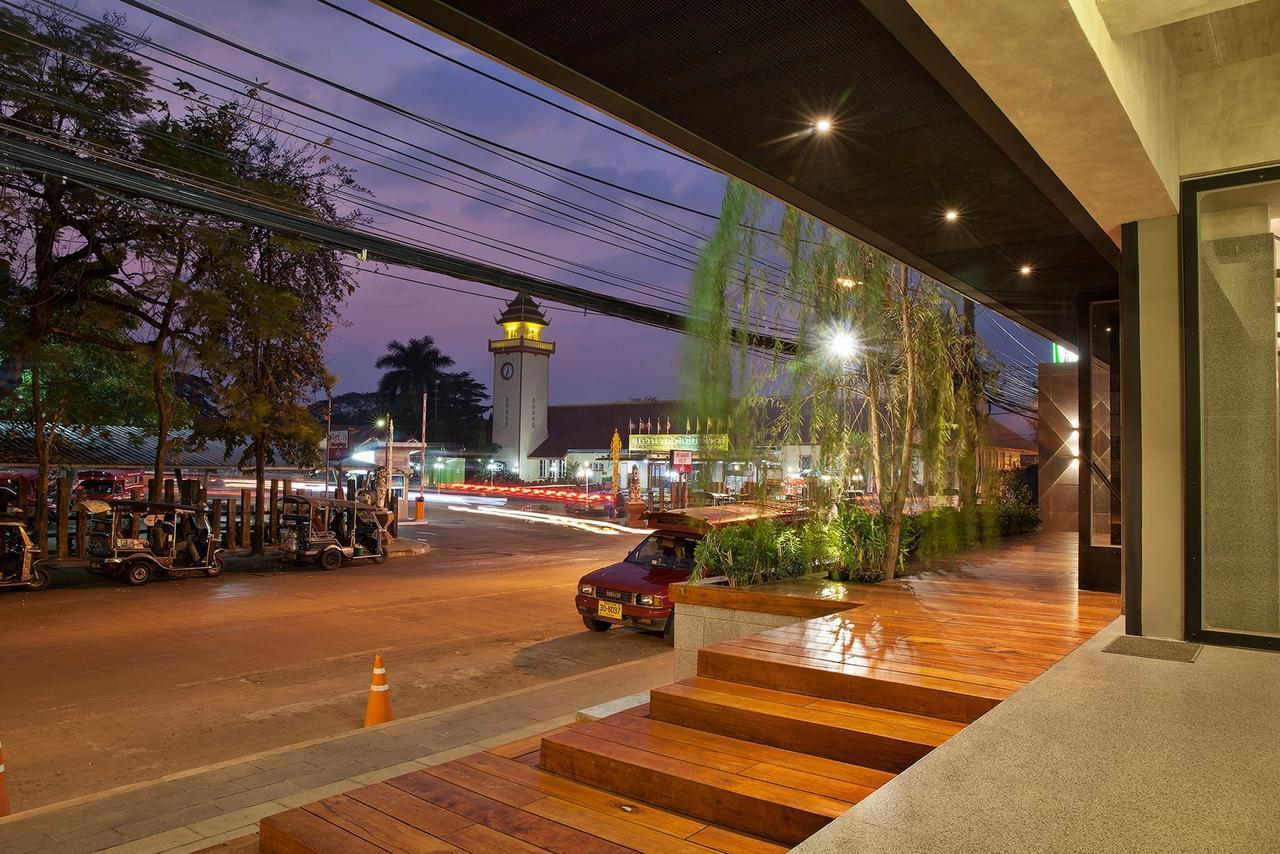 Bossotel Chiang Mai Exteriör bild